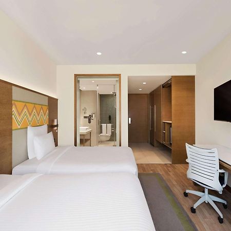 Novotel Guwahati Gs Road Exterior photo